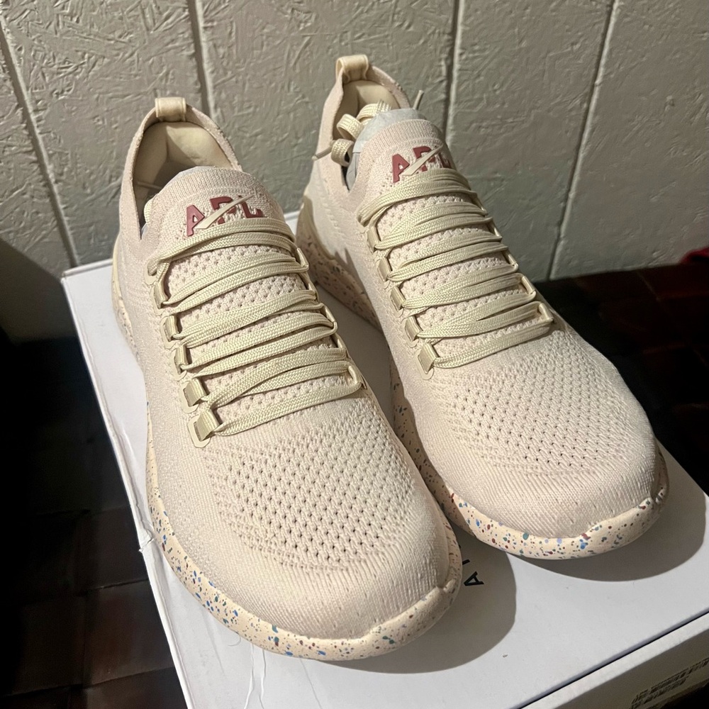 NIB APL techloom breeze